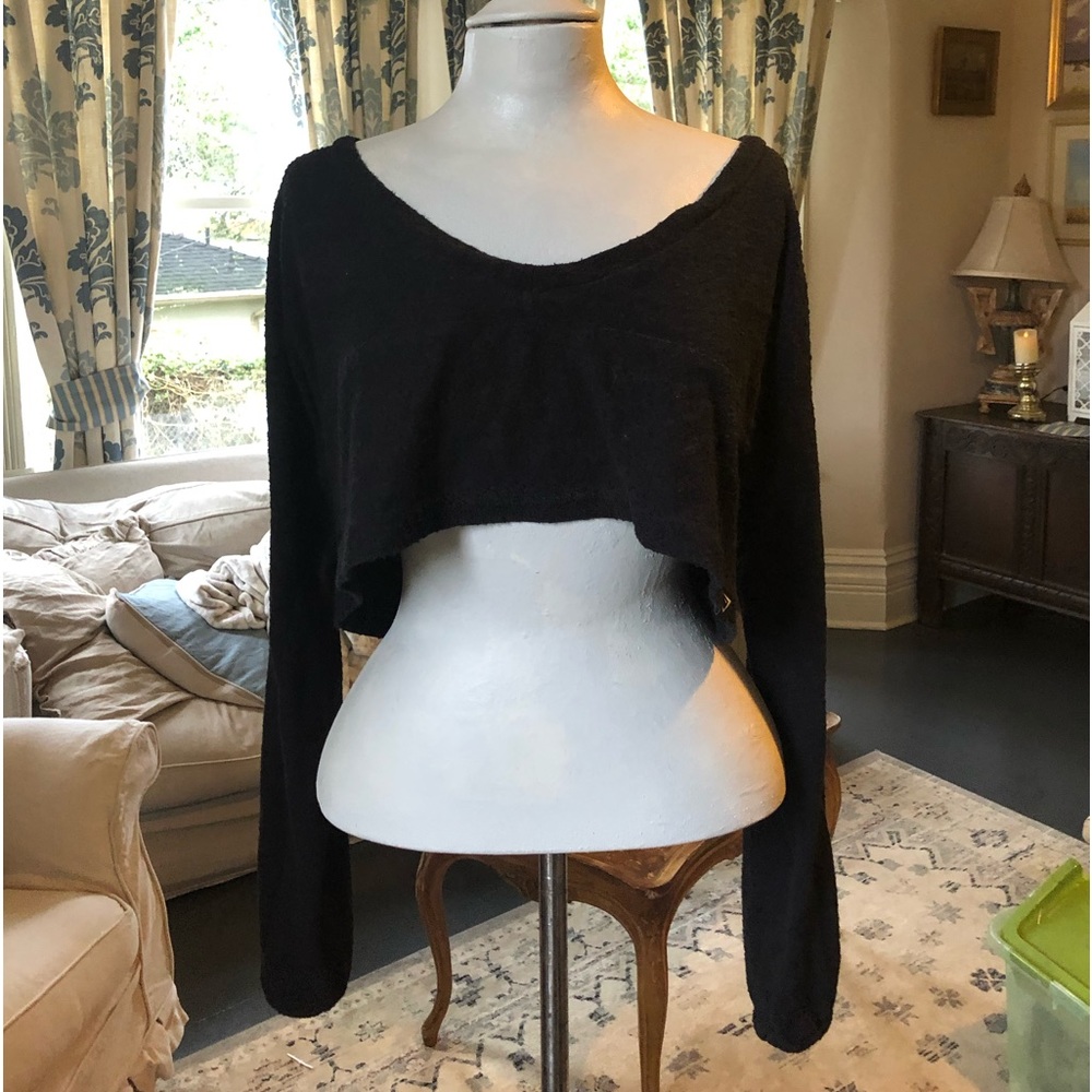 Gymshark cropped black long sleeve size M